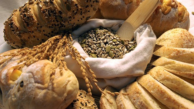 bread-587597_640
